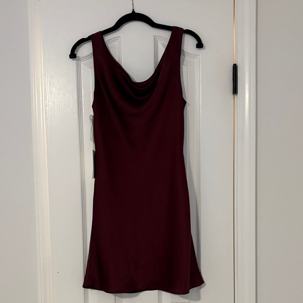 NWT Wilfred by Aritzia “Spiced Burgundy” Bourgogne Mini Dress, XS